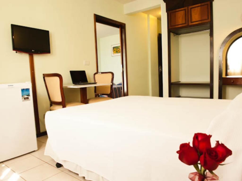 Imperador Turismo Hotel Piçarras 外观 照片
