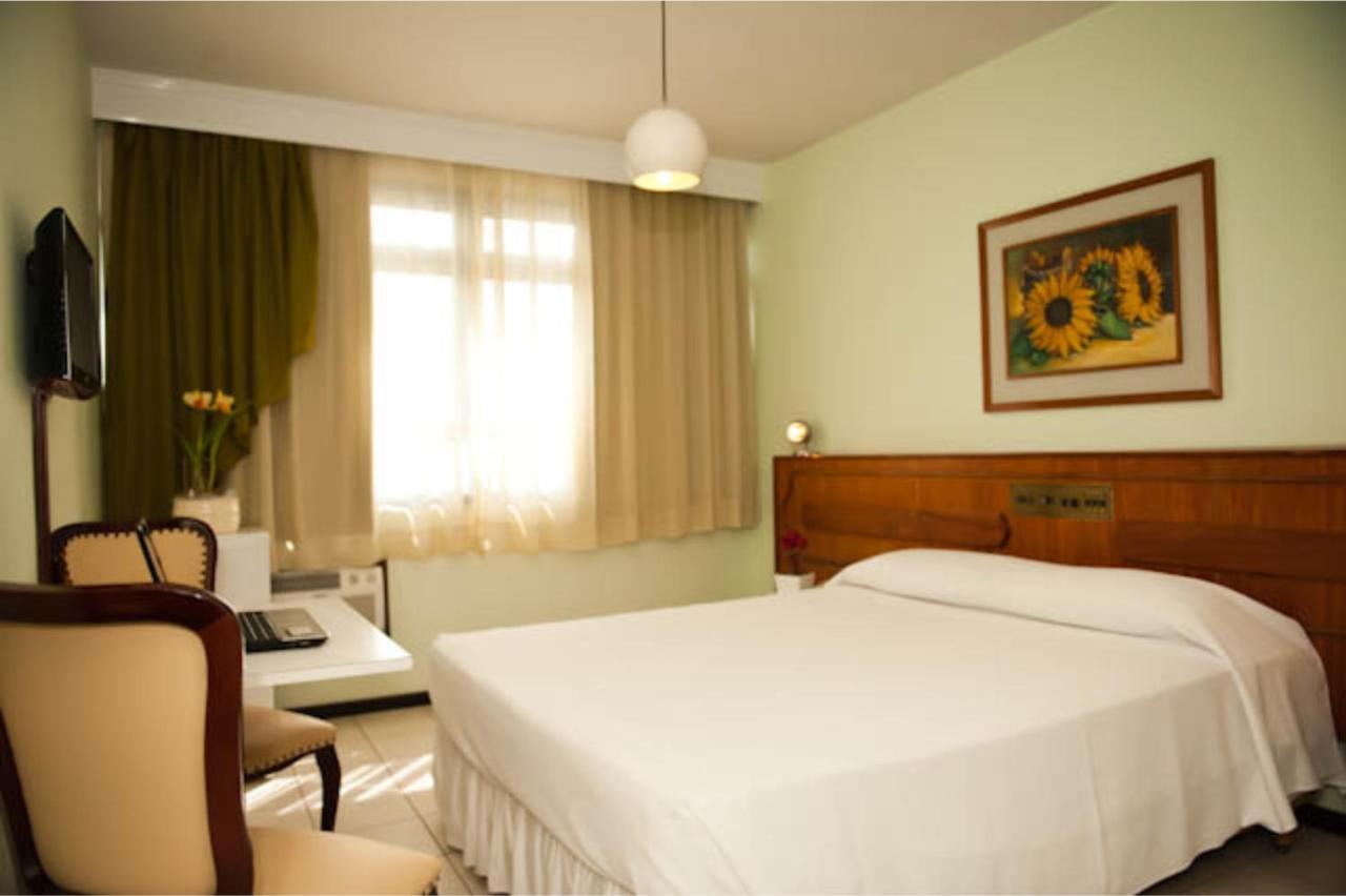 Imperador Turismo Hotel Piçarras 外观 照片