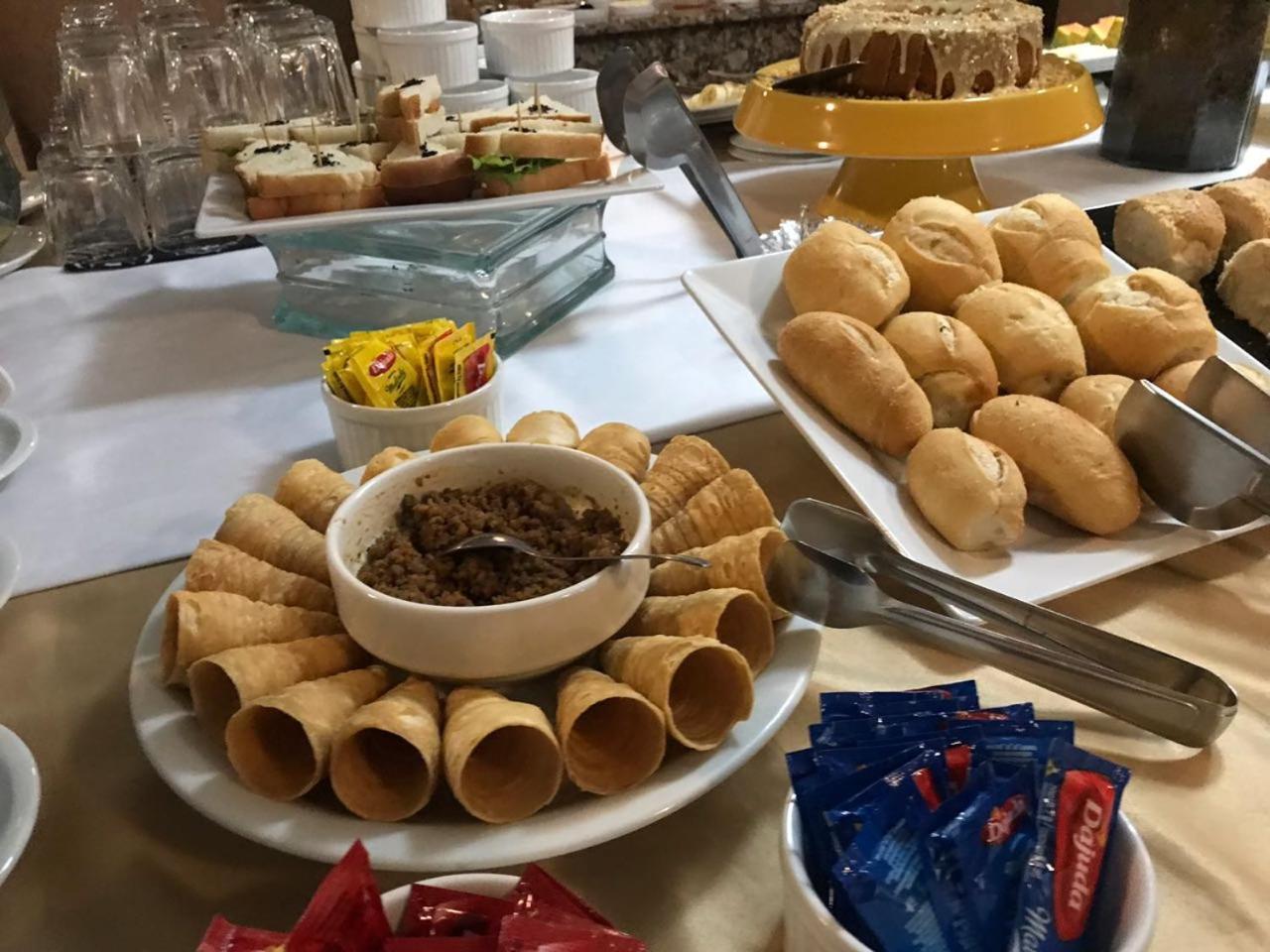 Imperador Turismo Hotel Piçarras 外观 照片